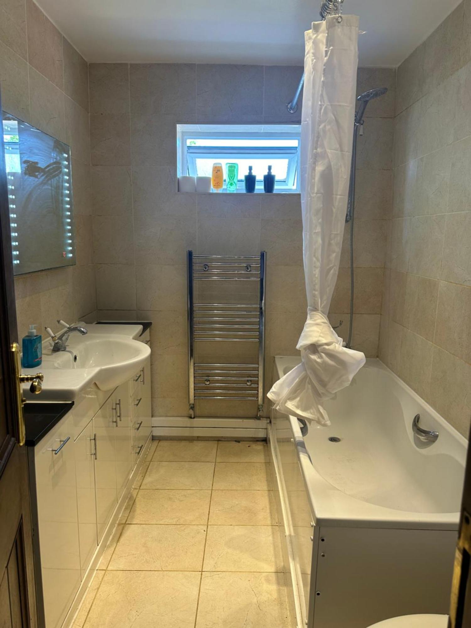 Leavesden Residence - Central - Cosy - Harry Potter Watford  Ngoại thất bức ảnh